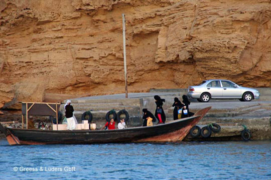 25_897_Oman_b